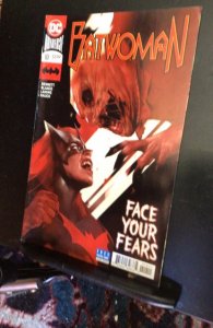 Batwoman #10 (2018) high-grade TV show! Face your fears! NM- Wow