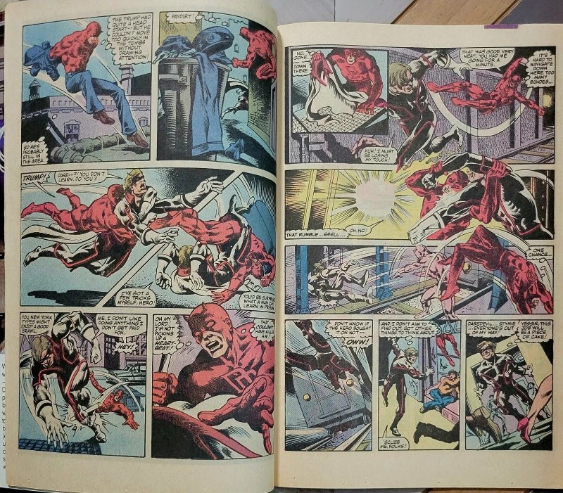 DAREDEVIL #203 (Marvel 1984) John Byrne Cover / DD vs. The Trump / VG