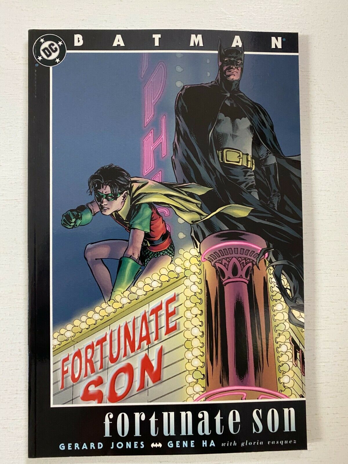 ZONA FRANCA COMICS: BATMAN FORTUNATE SON - DC GRAPHIC NOVEL