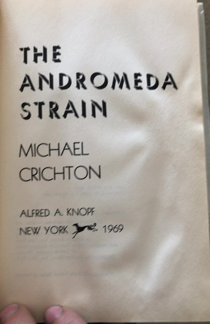 The Andromeda strain, 1969, HCDJ,1st Ed. Water ruffle,p23 ripped