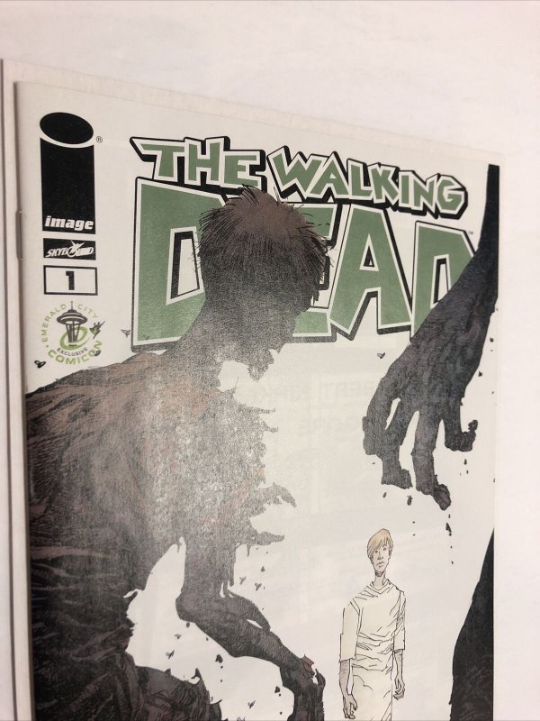 Walking Dead (2014) # 1 (NM) ECCC Emerald City Comicon Exclusive Larsen