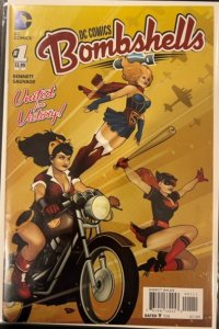 DC Comics Bombshells #1 (2015) Batwoman [Kate Kane] 