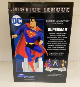 DC Diamond Select Toys Justice League Premier Collection Superman Statue