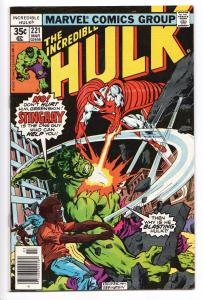 Incredible Hulk #221 - Stingray / John Doe (The Leader)  (Marvel, 1978) - VF/NM