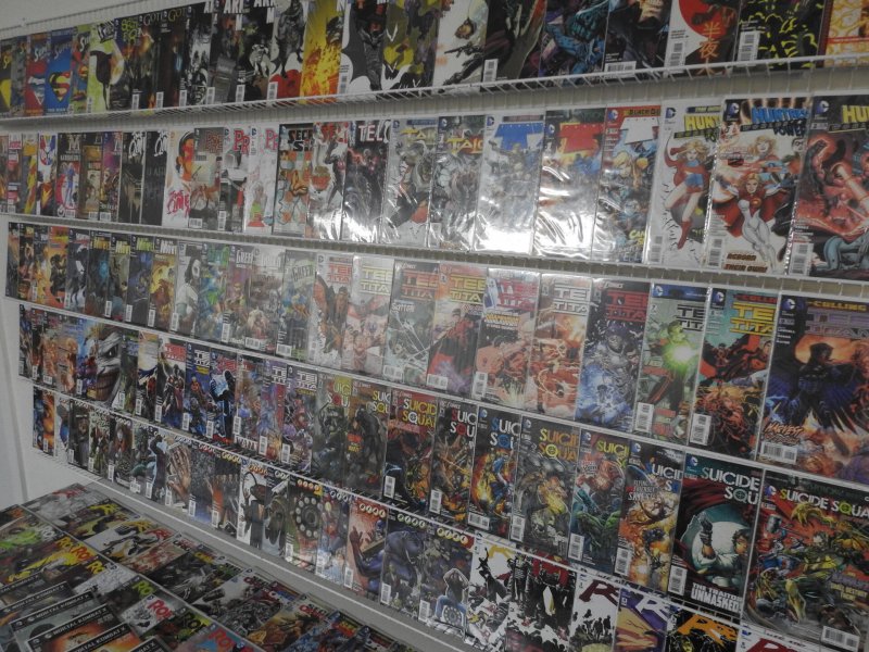 Huge Lot 160+ Comics W/ Suicide Squad, Teen Titans, Secret Origins+ Avg VF-NM!!