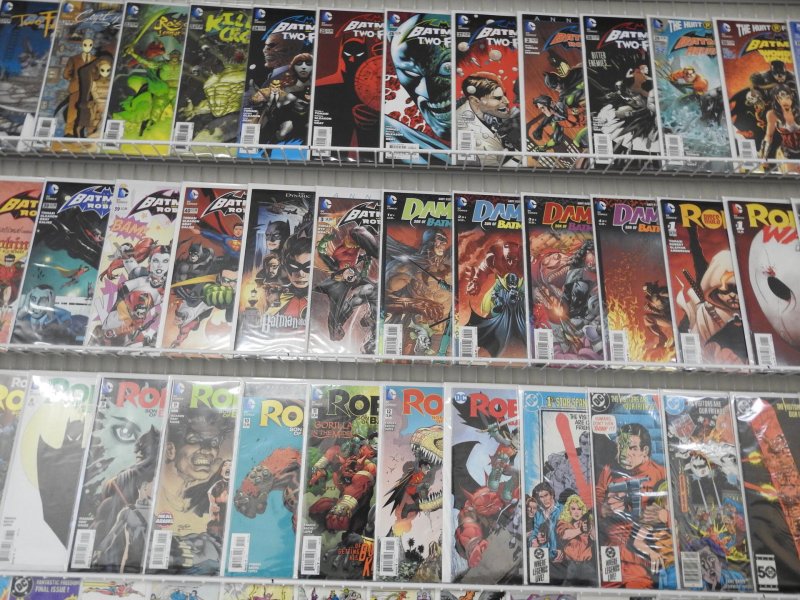 Huge Lot 150+ Comics W/ Batman, Robin, V, Who's Who+ Avg VF Condition!!