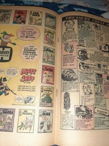 DAGWOOD #111  1960 HARVEY COMIC .SUPER CONDITION!!!! SEE PICS. CHECK $$$