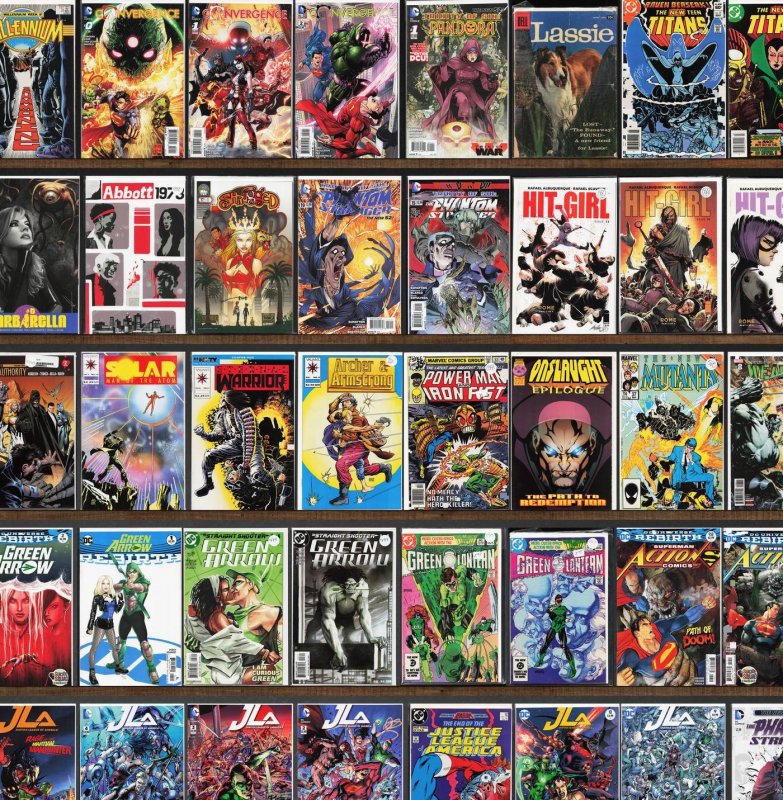 Huge Lot 160+ Comics with Green Lantern, The Phantom Stranger, Weapon H & More!