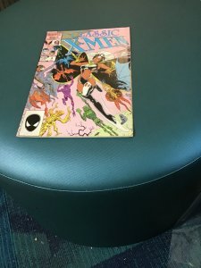 Classic X-Men #4 (1986) High-Grade NM- reprints x-men 96 Night Of The Demon Wow!