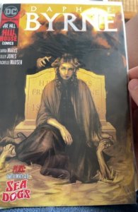 Lot of 16 Comics (See Description) Deep Beyond, Daphne Byrne, Defenders, Wond...