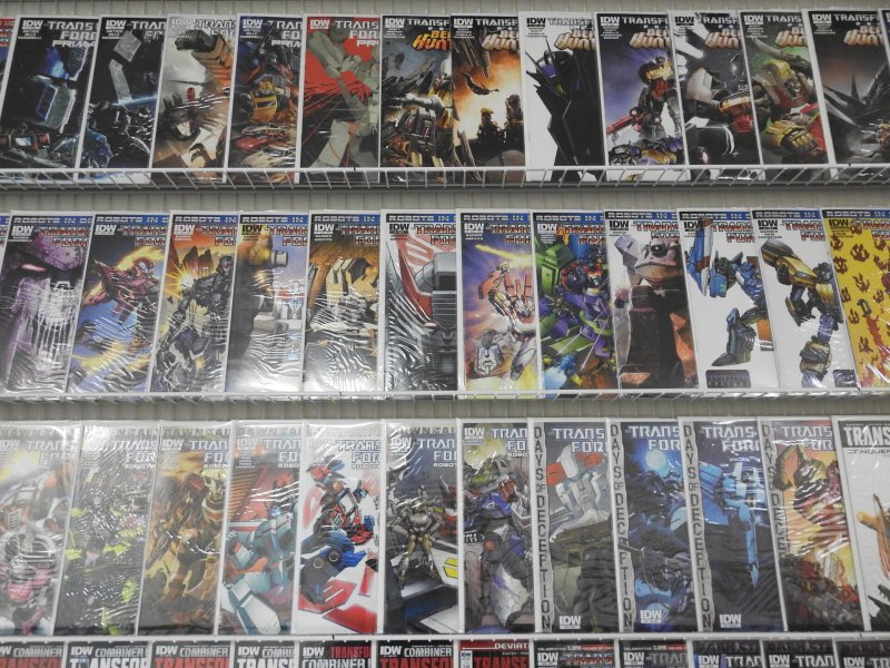 Huge Lot 150+ Comics ALL IDW TRANSFORMERS COMICS!!!!! Awesome NM- Avg Condition!