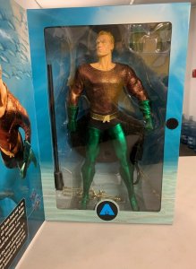 Aquaman Deluxe Collector Figure 13 DC Direct Damaged Box