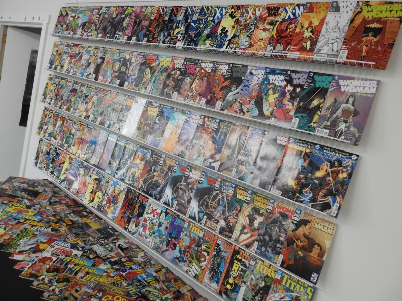 Huge Lot of 210+ Comics W/ X-Men, Wonder Woman, Defenders Avg. VF- Condition!