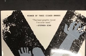 Y: The Last Man Book One TPB DC Vertigo Comics Brian K. Vaughan