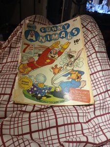 Fawcett's Funny Animals 30 Golden Age Shazam Comics 1945 Ww2 Era Hoppy Wizard Cv