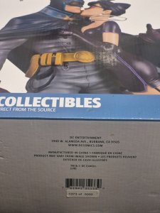 DC Collectibles DC Bombshells Batman & Catwoman Statue 1373/5000