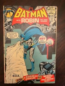 Batman #240 (1972) - VF