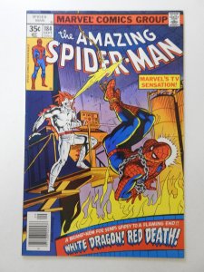 The Amazing Spider-Man #184 (1978) vs White Dragon!! Sharp VF-NM Condition!