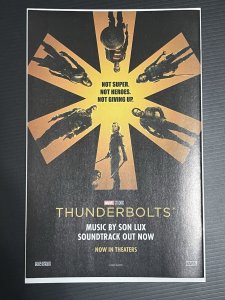 FANTASTIC FOUR #33 1:25 Francesco Mobili VAR MARVEL 2025 IN-HAND PROSHIPPER