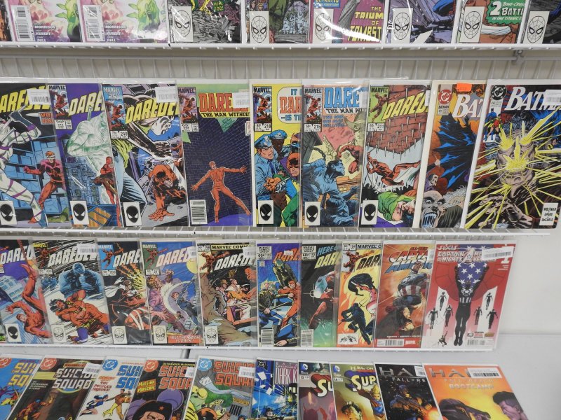Huge Lot 150+ Comics W/ Thor, Batman, Spiderman, +More AVG VF-