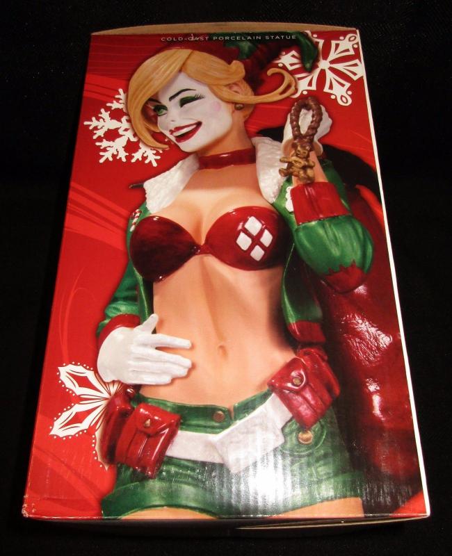 DC Comics Bombshells Holiday Harley Quinn Statue - New!