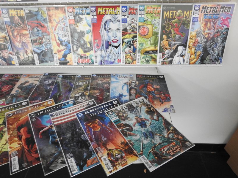 Huge Lot of 150+ Comics W/ Batman, Wonder Woman, Supergirl, +More Avg VF/NM Cond