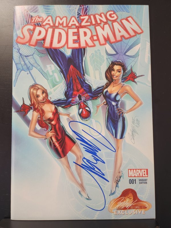 Amazing Spider-Man #1 - Signed J. Scott Campbell w/COA / Encased (9.0/9.2) 2015