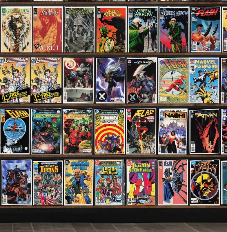 Huge Lot 160+ Comics with Green Arrow, 52, Gunfire, The Flash & More!