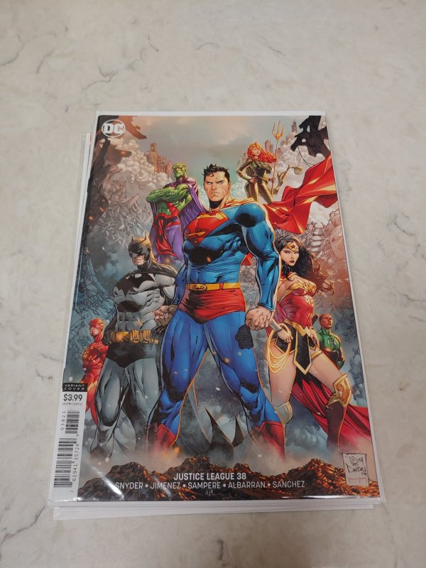 JUSTICE LEAGUE #38 VIRGIN VARIANT