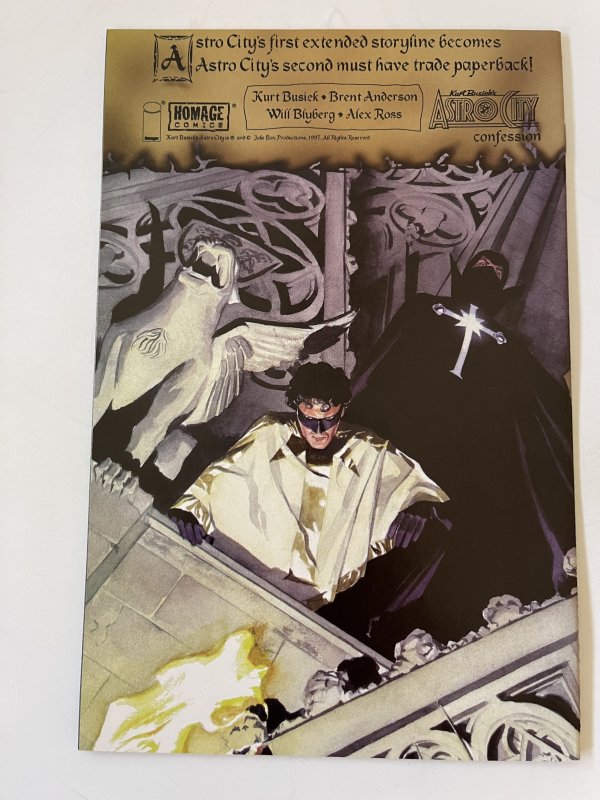 Kurt Busiek's Astro City #10  - NM+  (1997)