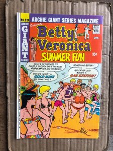 Archie Giant Series Magazine #224 (1974)