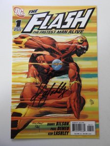 The Flash #1 Variant VF/NM Condition! Signed by Ken Lashley with cert!