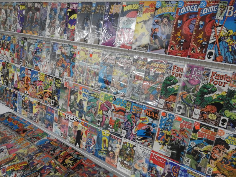 Huge Lot 160+ Comics W/ Batman, Fantastic Four, Crisis,+More! Avg VF- Condition!