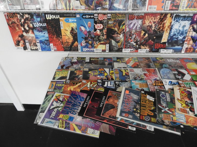 Huge Lot 190+ Comics W/ Wolverine, X-Men, +More! Avg VF- Condition!