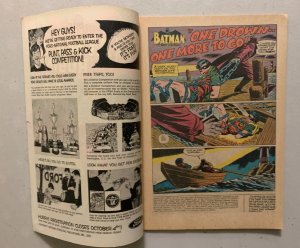 Detective Comics #381 DC (5.0) lighthouse infra-red signal Robin's death (1968)