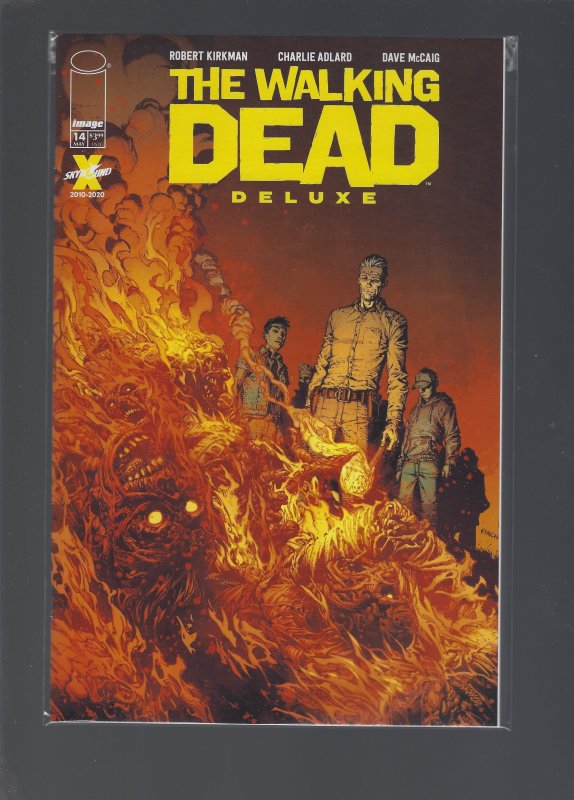 Walking Dead Deluxe #14 Variant