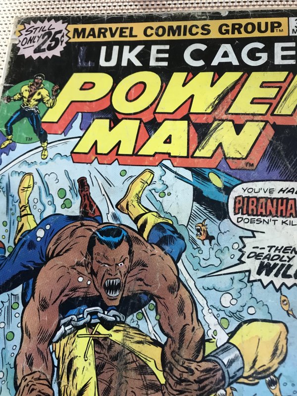 LUKE CAGE POWER MAN #31 : Marvel 5/76 Gd-; PIRANHA JONES battle