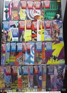 2000 AD (Fleetway, 1977) 35 issues from #600-681 (1988-1990) Judge Dredd!