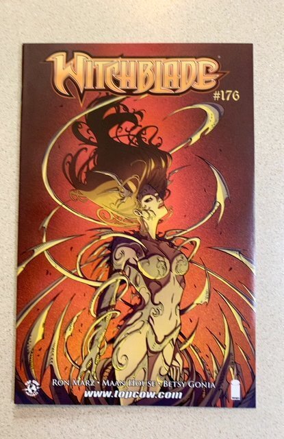 Witchblade #176 (2014) Ron Marz Story Laura Braga & Betsy Gonia Cover