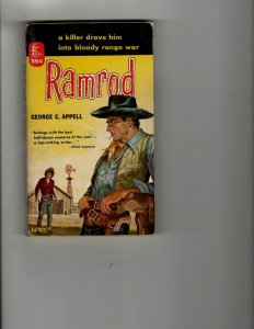 3 Books Gunsmoke Over Big Muddy Leashed Guns Ramrod Western Murder Mystery JK8