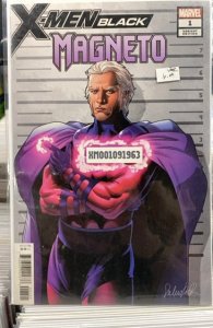X-Men: Black - Magneto Variant Cover (2018)