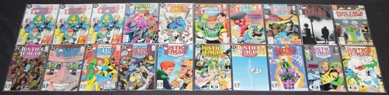 Vintage DC Copper Age JUSTICE LEAGUE 79pc Mid to High Grade Comic Lot JLA Batman