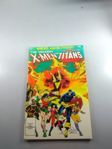 Marvel & DC Present - The Uncanny X-Men and The New Teen Titans (1982) - VF/NM