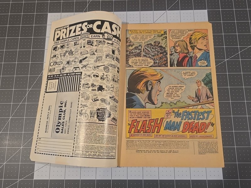 The Flash #224 Comic Book (DC, 1973) Bronze Age