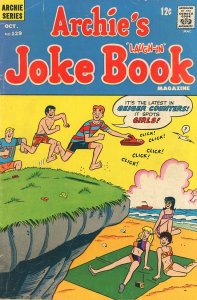 Archie's Joke Book Magazine 129  VG  1968  On the Beach!