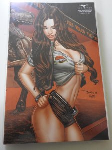 Belle: Beast Hunter #3 Cosplay Exclusive - Derlis Santacruz Variant (2018)