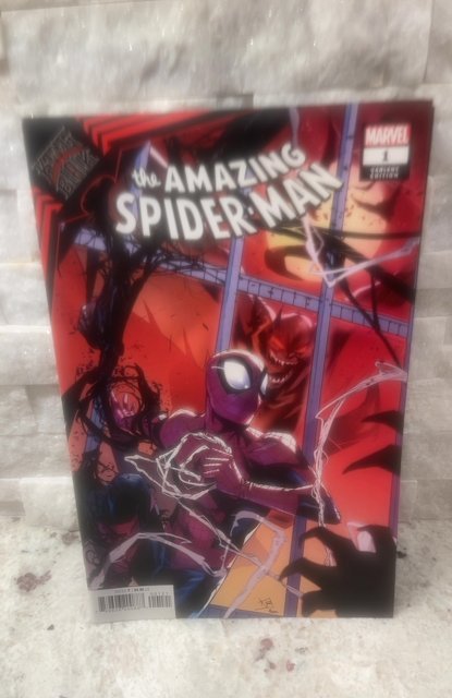 King In Black:  Amazing Spider-Man #1 Vicentini Cover NM+ (2021)