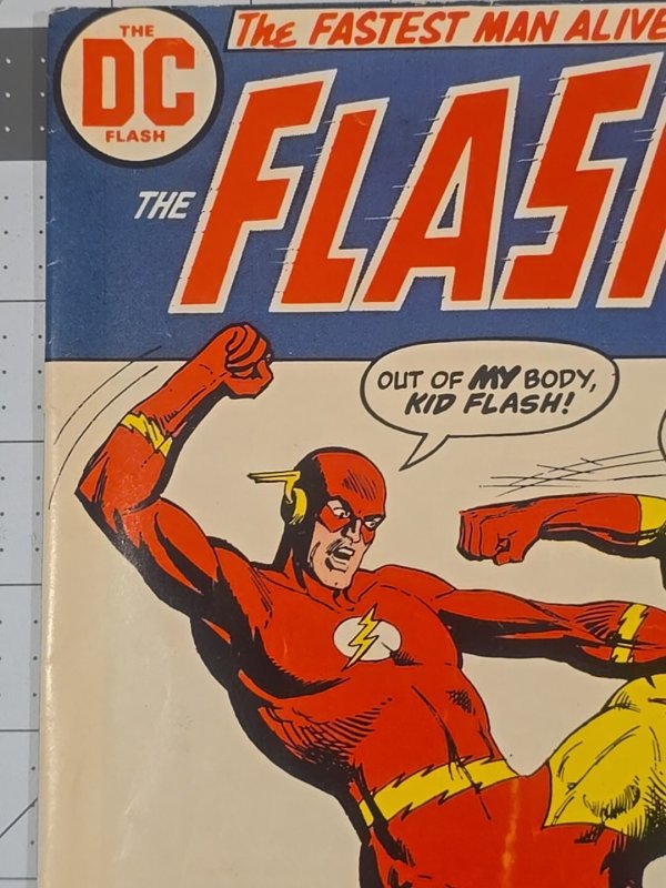 The Flash #220 (DC Comics February-March 1973)