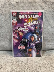 Mysteries of Love in Space (2018) 1 DC Comics