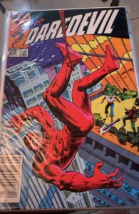 Daredevil #210 (1984) Daredevil 